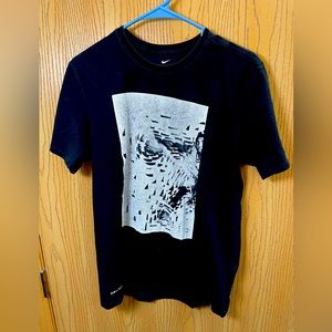Nike Mens T-Shirt Size Médium